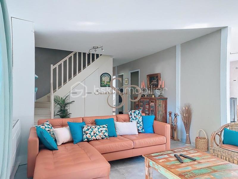 Pavillon - 125 m² - 7 pièces