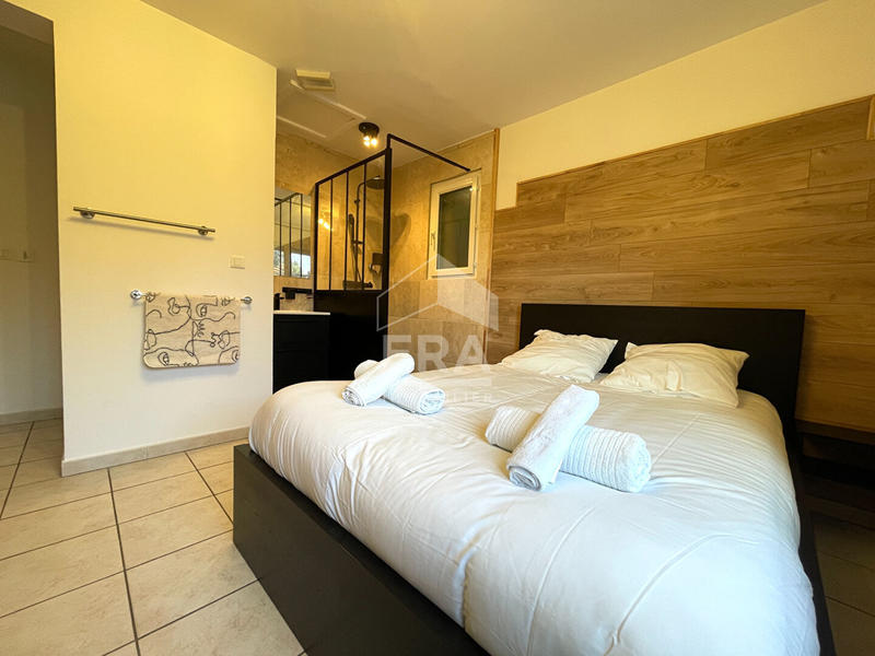 Maison - 165 m² - 5 pièces