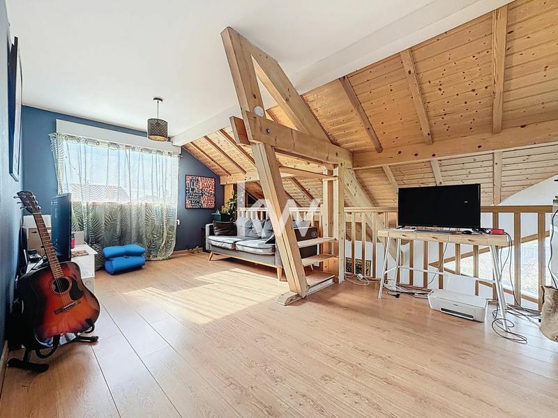 Maison - 179 m² - 6 pièces