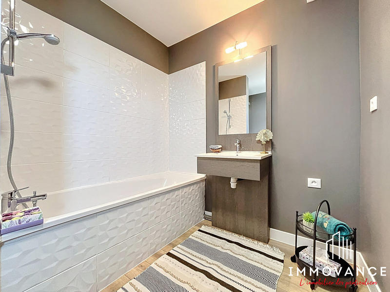 Appartement - 81 m² - 4 pièces