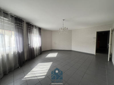 Appartement - 101 m² - 4 pièces