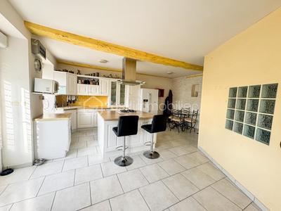 Longère - 214 m² - 6 pièces