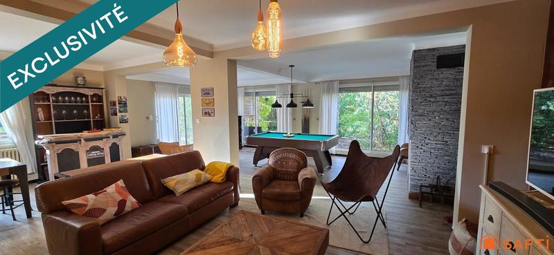 Maison - 293 m² - 8 pièces