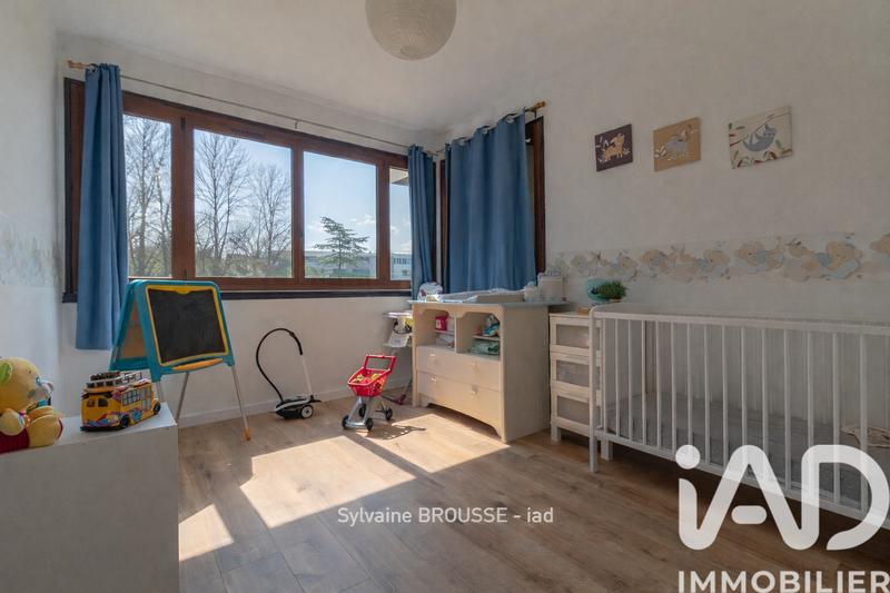 Appartement - 90 m² - 5 pièces