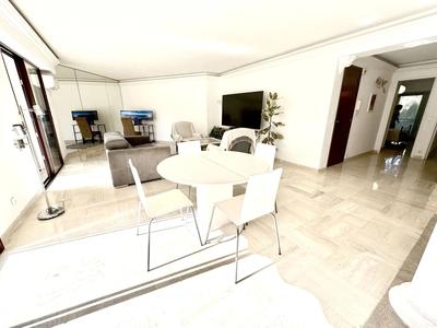 Appartement - 83 m² - 3 pièces