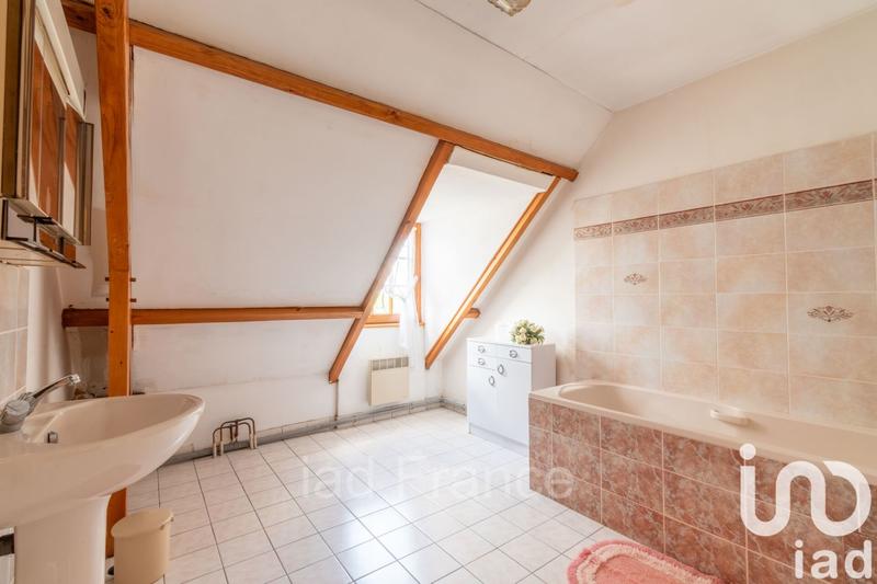 Maison - 141 m² - 7 pièces