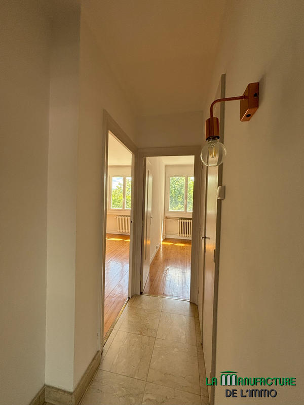 Appartement - 103 m² - 5 pièces