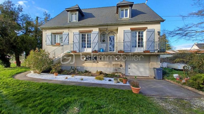 Maison traditionnelle - 145 m² - 9 pièces