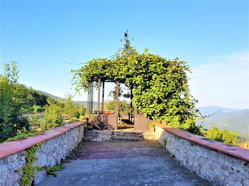 Propriété - 366 m² - 11 pièces