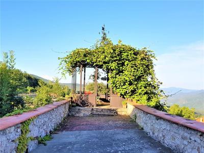 Propriété - 366 m² - 11 pièces