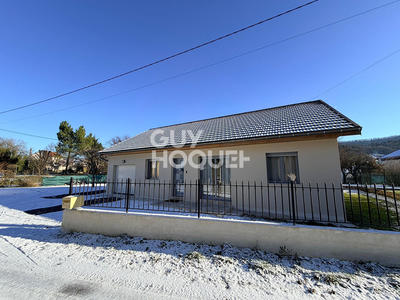 Maison - 92 m² - 4 pièces