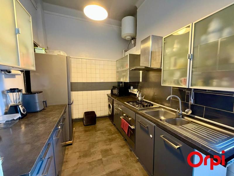 Appartement - 128 m² - 5 pièces