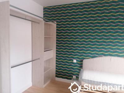 Chambre - 11 m² - 1 pièce