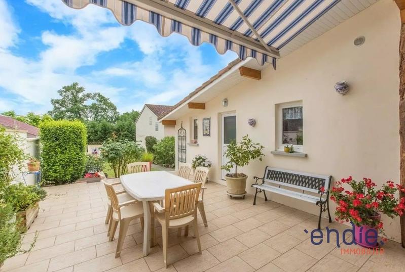 Maison - 104 m² - 5 pièces