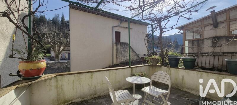 Appartement - 198 m² - 10 pièces