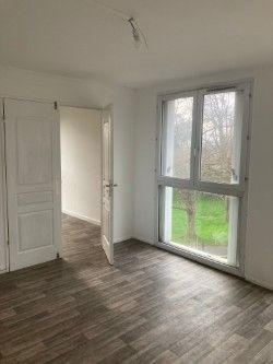 Appartement - 70 m² - 4 pièces