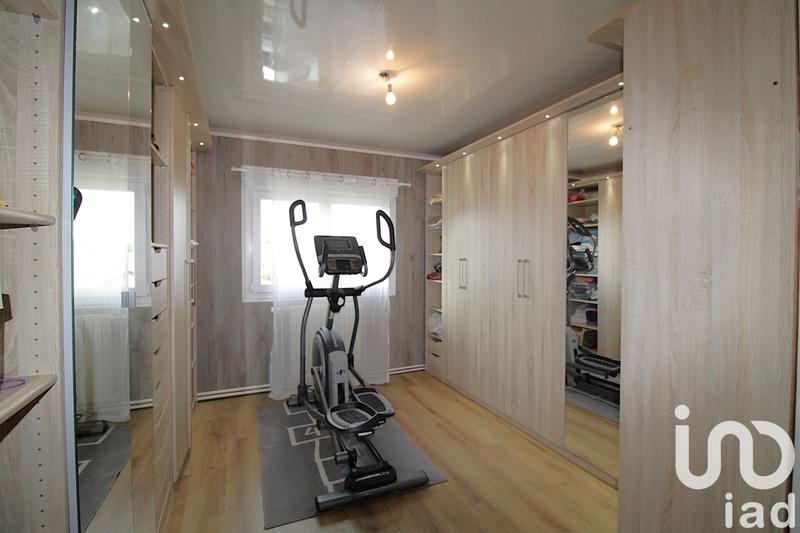 Maison - 200 m² - 8 pièces