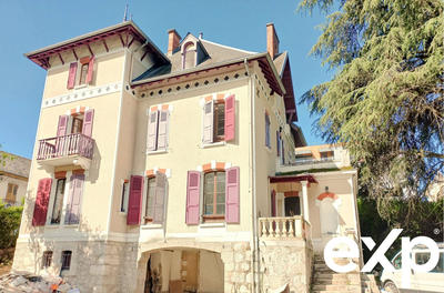 Appartement - 86 m² - 4 pièces