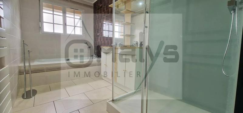 Maison - 112 m² - 5 pièces