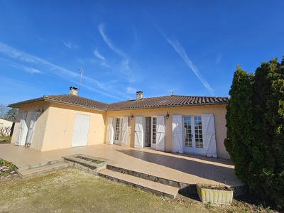 Maison - 140 m² - 4 pièces