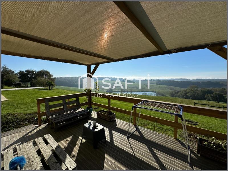 Maison - 230 m² - 8 pièces