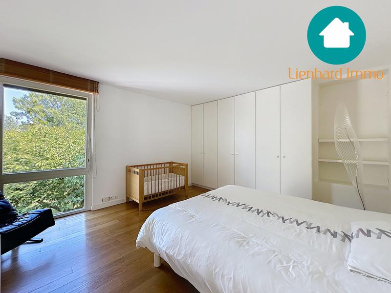 Villa - 300 m² - 7 pièces