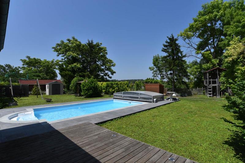 Maison - 280 m² - 7 pièces