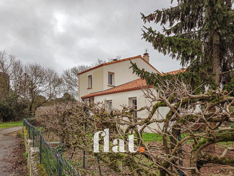 Maison - 160 m² - 6 pièces