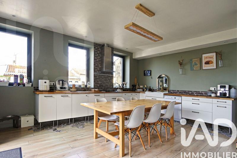 Maison - 184 m² - 4 pièces