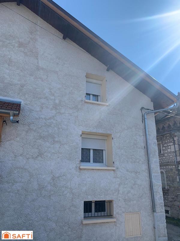 Maison - 85 m² - 4 pièces