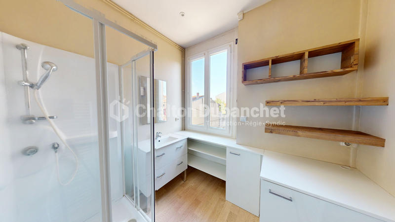 Appartement - 75 m² - 4 pièces