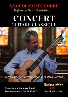 Concert de guitare à l'église de Saint Pantaléon