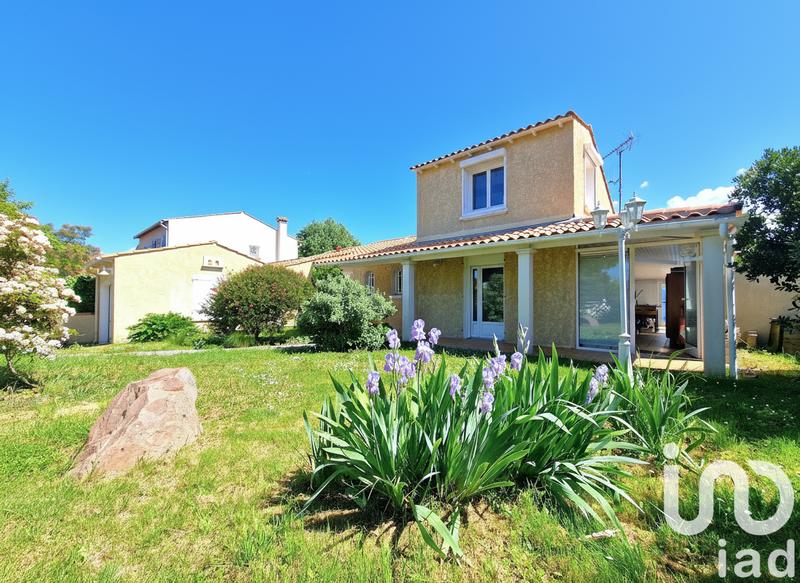 Maison - 200 m² - 7 pièces