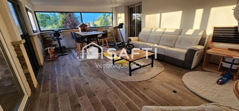 Maison - 180 m² - 7 pièces