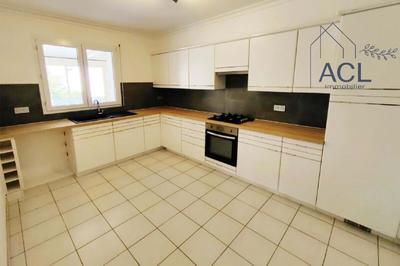 Maison - 158 m² - 7 pièces