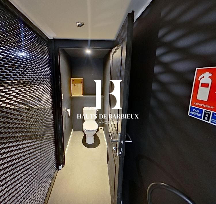 Local commercial - 126 m²