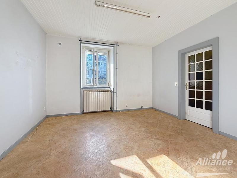 Maison - 101 m² - 6 pièces