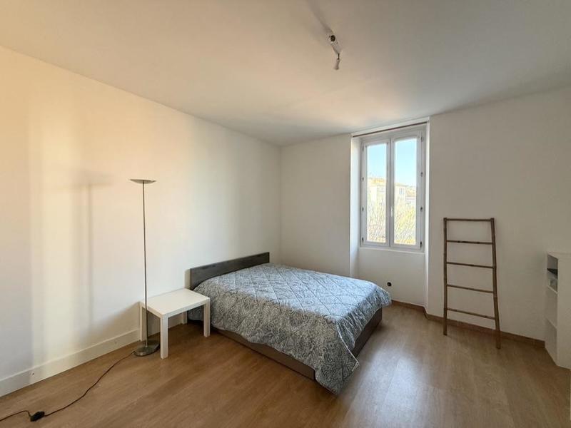 Appartement - 75 m² - 4 pièces