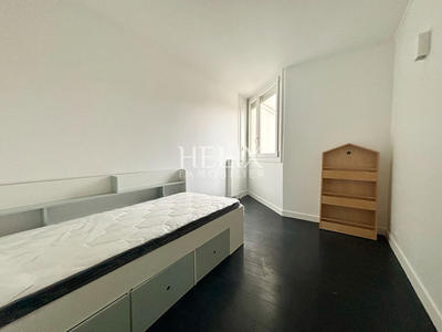 Appartement - 98 m² - 5 pièces