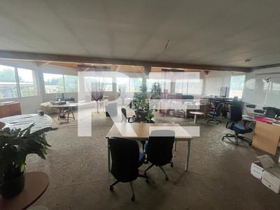 Industrie - 1 900 m²