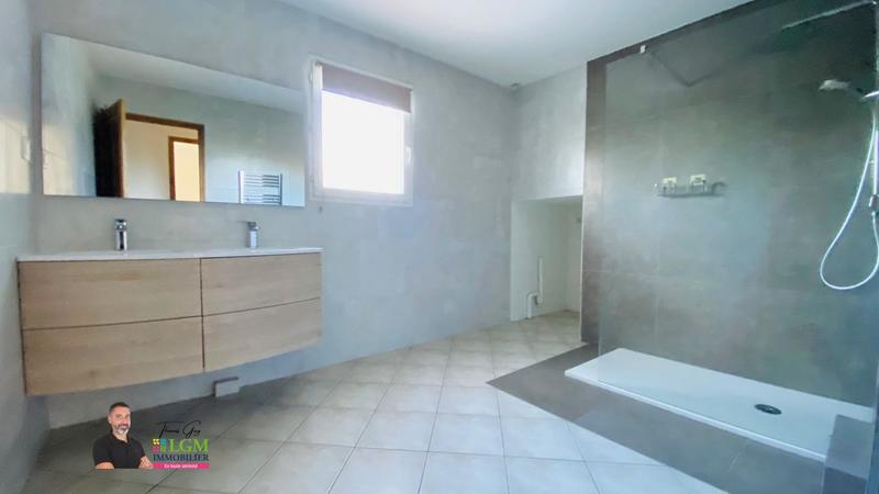 Villa - 142 m² - 5 pièces