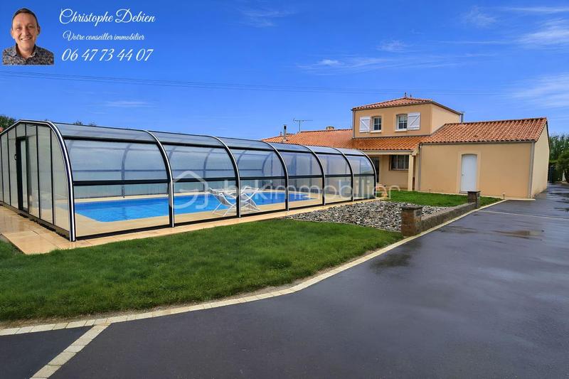 Pavillon - 199 m² - 7 pièces