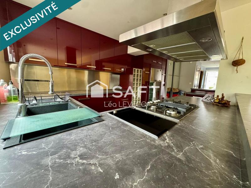 Maison de ville - 111 m² - 5 pièces