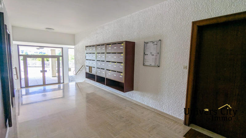 Appartement - 93 m² - 4 pièces