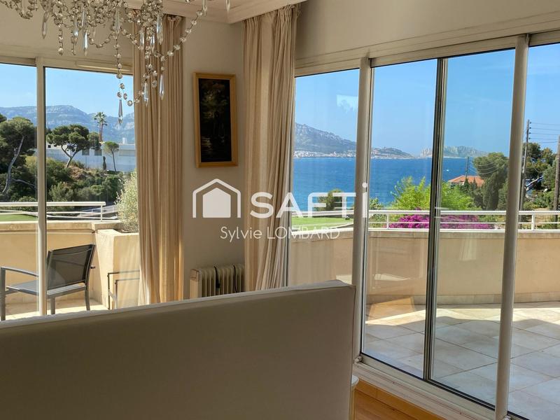 Villa - 356 m² - 10 pièces