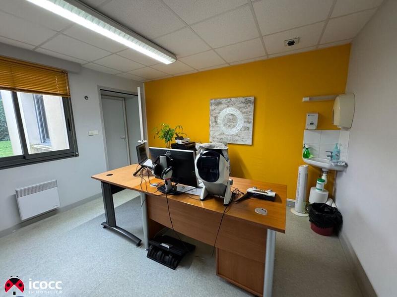 Local commercial - 320 m² - 15 pièces