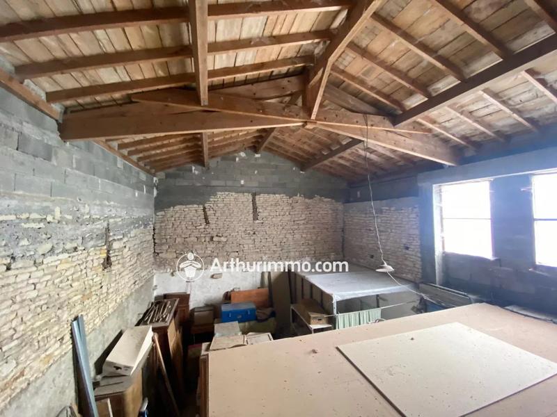 Maison - 203 m² - 14 pièces