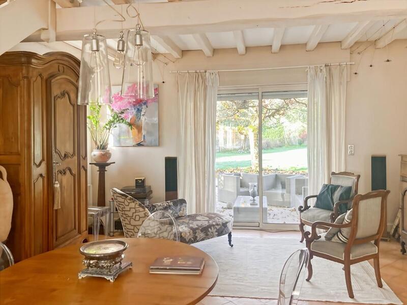 Maison - 234 m² - 6 pièces