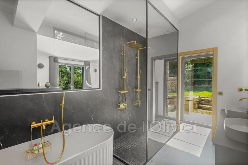 Maison en pierre - 289 m²