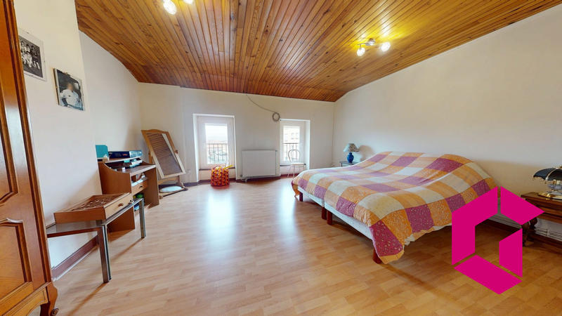 Maison - 160 m² - 6 pièces